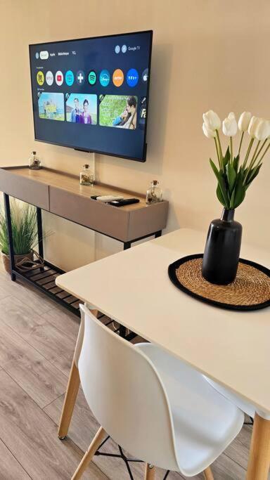 סיינט דניס Elegant Studio Les Tourtereaux מראה חיצוני תמונה